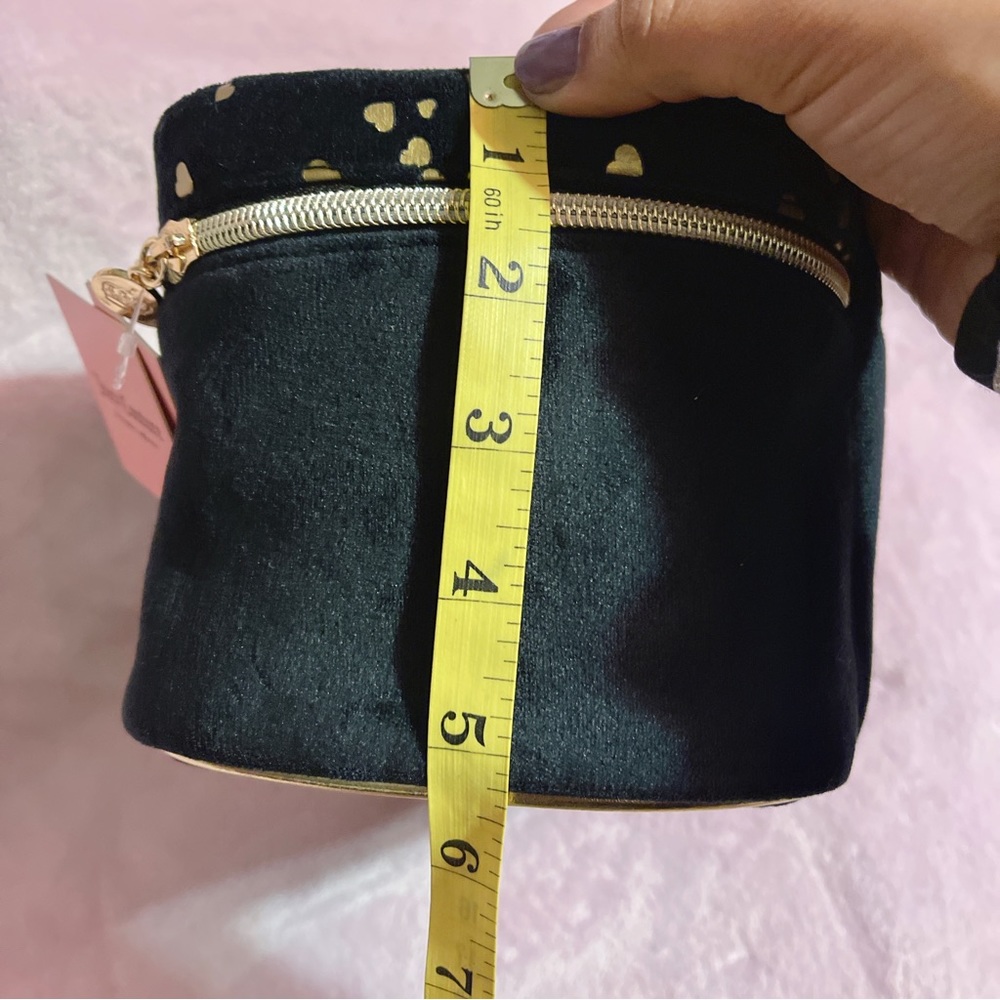 🎉HOST PICK!🎉 Juicy Couture Velour Black/Gold Cosmetic Travel Bag - Picture 10 of 10
